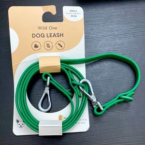 WILD ONE dog leash small easy to clean, dirty & odor resistant 2 length options